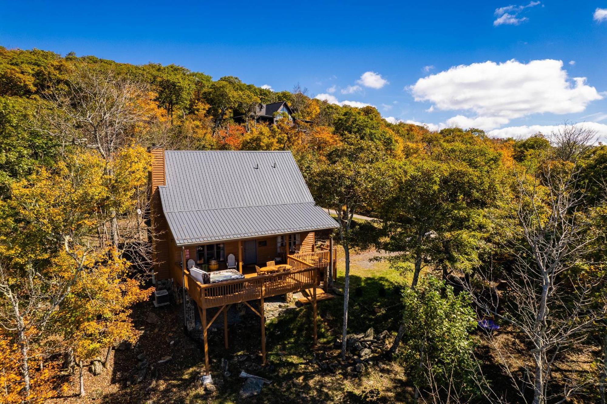 Above The Clouds Villa West Jefferson Exteriör bild